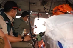 Kepala BNPB Tinjau Lokasi dan Angkut Logistik Via Udara ke Luwu